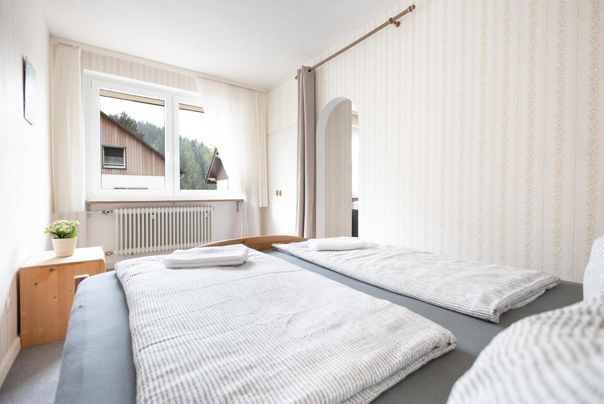 Apartmenthaus Am Waldrand- Kueche - Fruehstueck - Balkon Wildemann Exterior foto