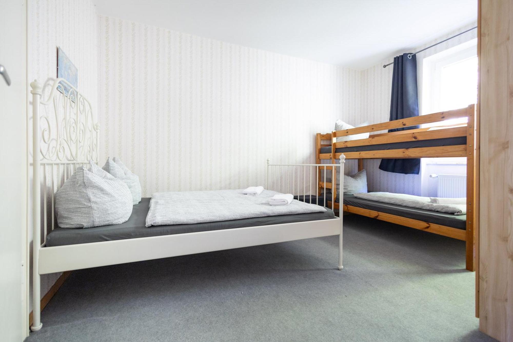 Apartmenthaus Am Waldrand- Kueche - Fruehstueck - Balkon Wildemann Exterior foto