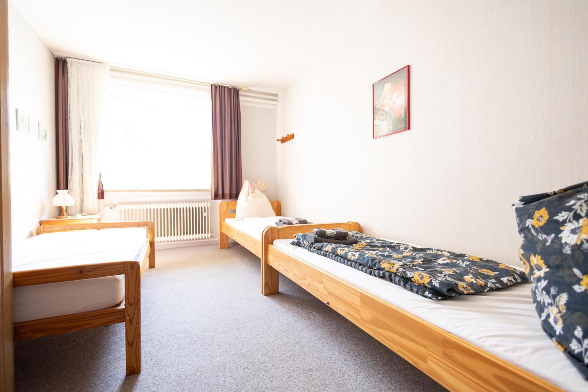 Apartmenthaus Am Waldrand- Kueche - Fruehstueck - Balkon Wildemann Exterior foto